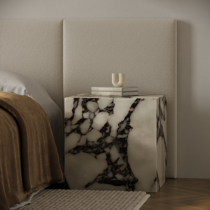THE CUBE SIDE TABLE